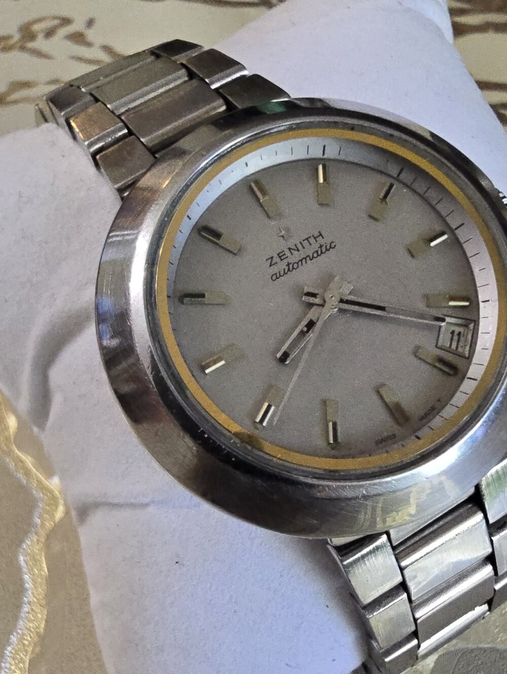 Zenith Men's Stainless Steel Watch with Yellow Dial Ring